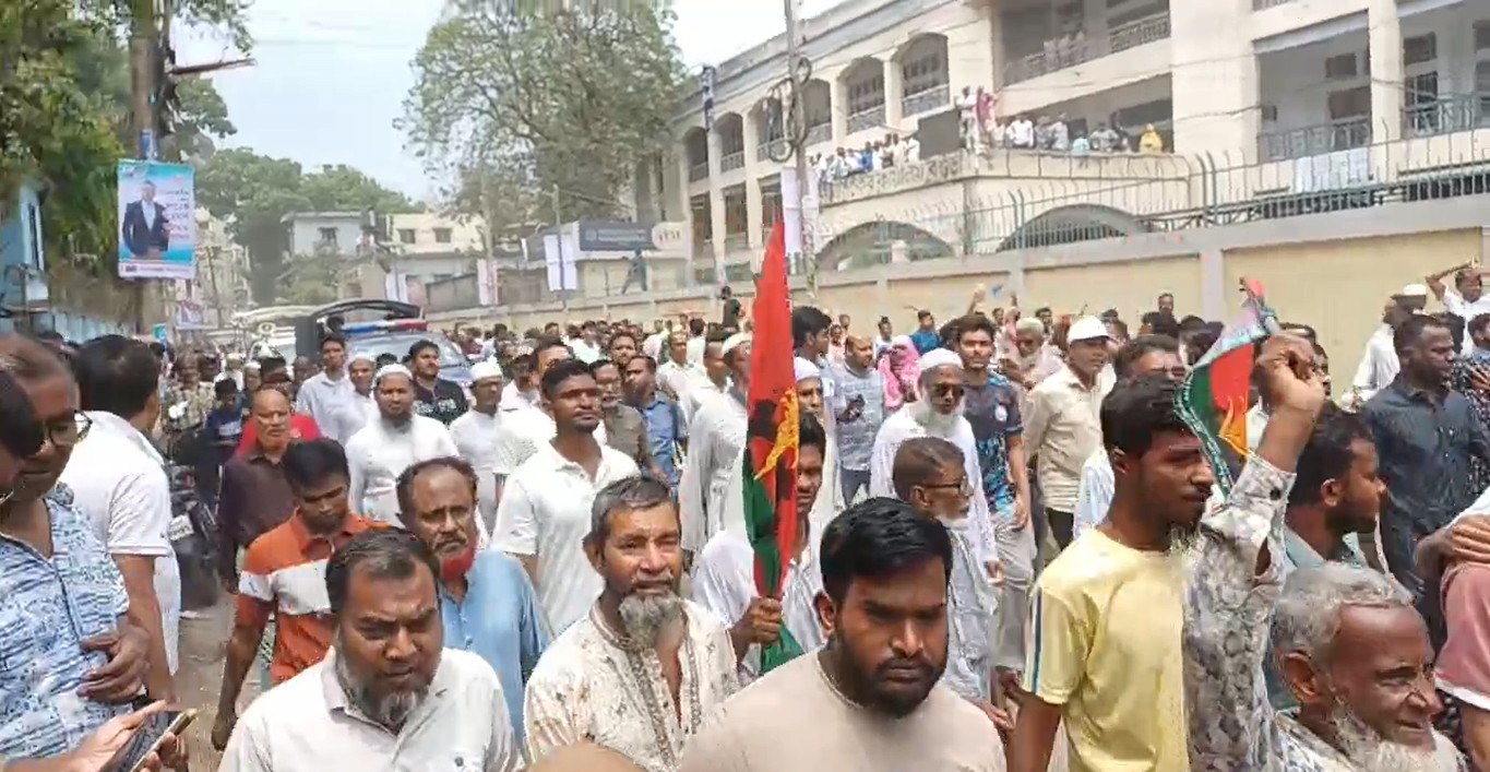 আজ উৎসবের নগরী বগুড়া